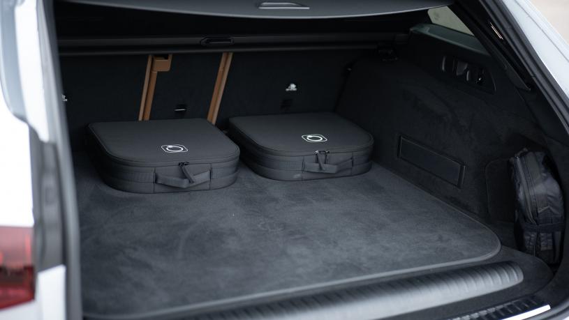 3844591 E300de AMG Line Premium Plus 5dr 9G-Tronic