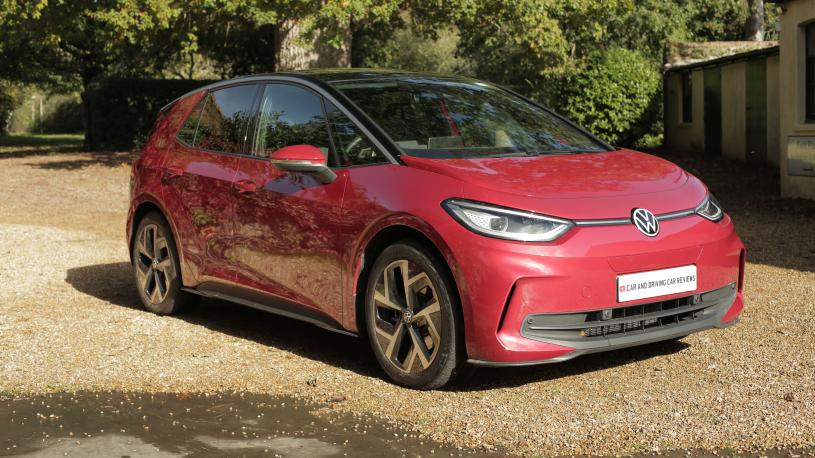 3846537 150kW Pro 59kWh 5dr Auto [Exterior/Pan Rf]