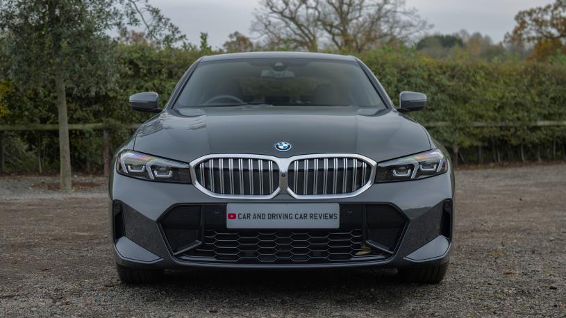 3846546 330e 22.3 kWh M Sport 4dr Step Auto [Pro Pack]