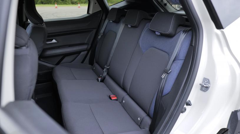 3958792 1.6 Hybrid 140 Extreme 5dr Auto