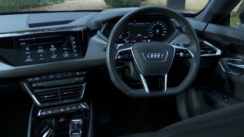 3949731 550kW 105kWh Performance Carbon Vorsprung 4dr Auto