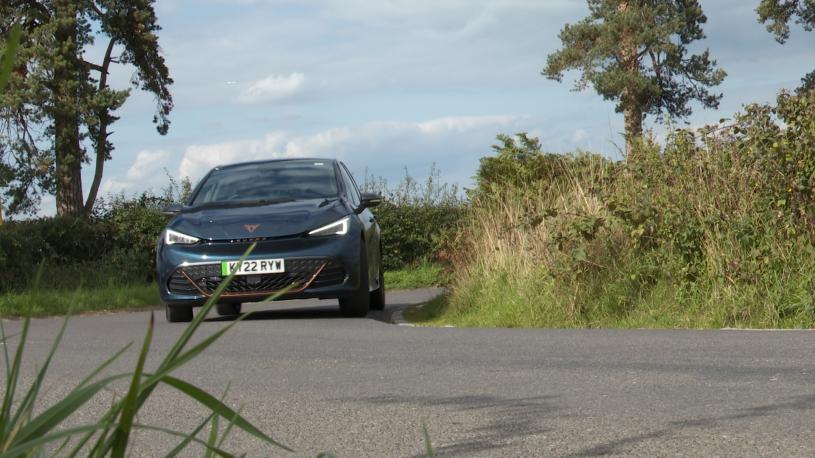 3846582 170kW e-Boost V1 59kWh 5dr Auto