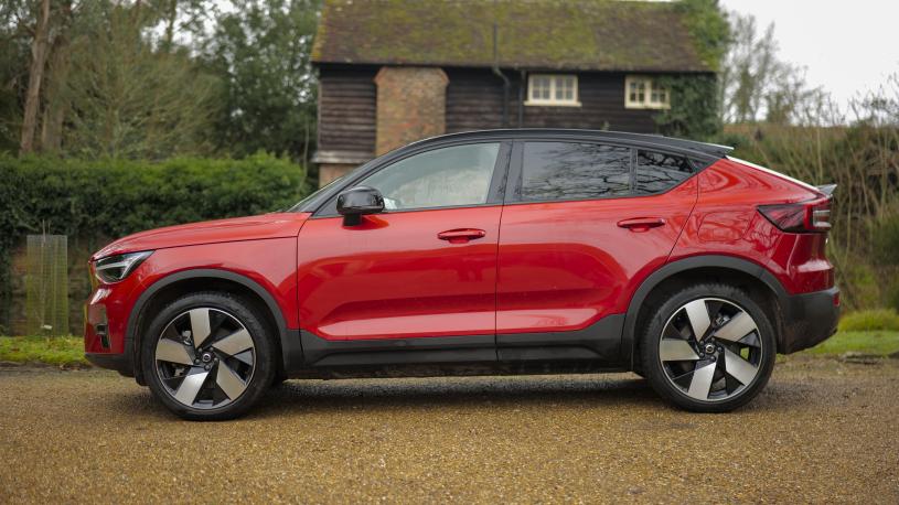 3866062 325kW TM Perf Ultra Black Edition 82kWh 5dr Auto