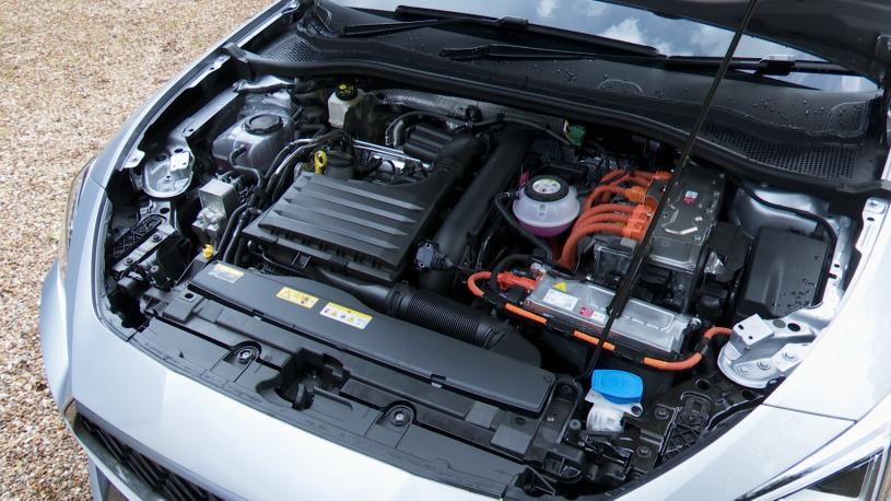 3867092 1.5 eHybrid 204 V2 5dr DSG