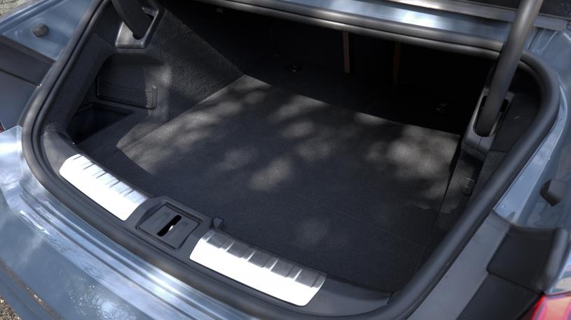 3978438 435kW 105kWh S Launch Edition 4dr Auto