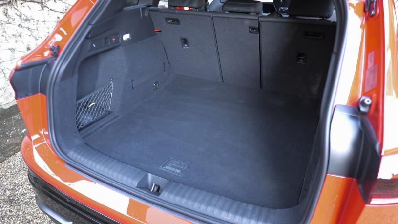 3875035 185kW 83kWh S Line 5dr Auto [S+V]