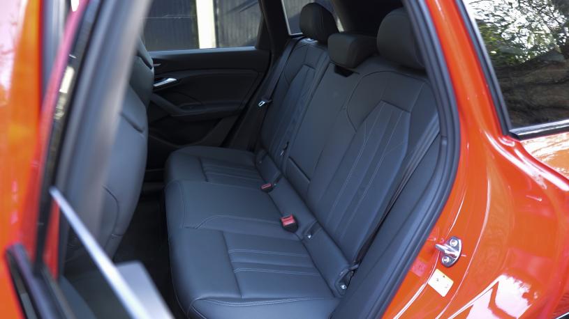 3875035 185kW 83kWh S Line 5dr Auto [S+V]