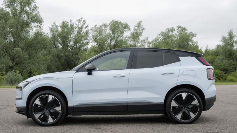 3867199 200kW Single Motor Core 51kWh 5dr Auto