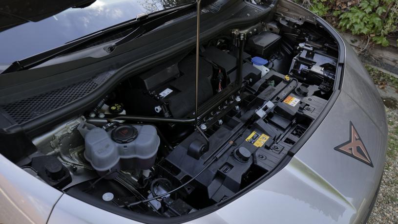 3867238 250kW VZ2 77kWh AWD 5dr Auto [Winter Pack]