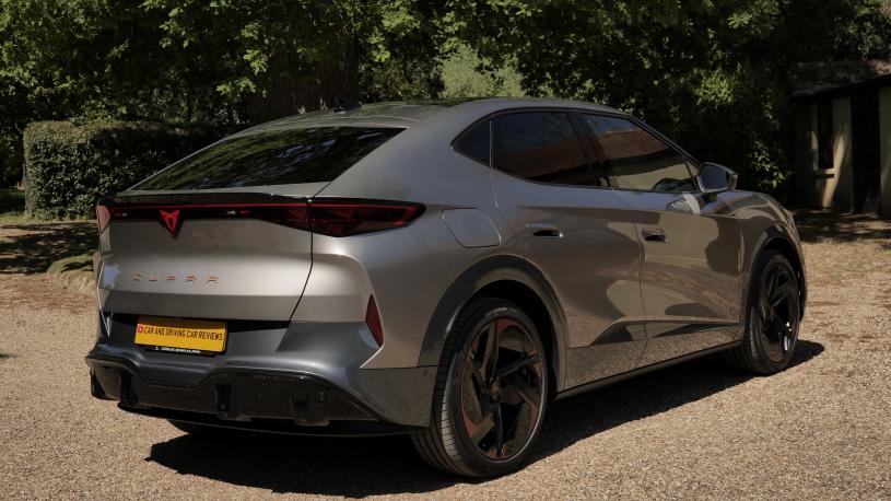 3867238 250kW VZ2 77kWh AWD 5dr Auto [Winter Pack]