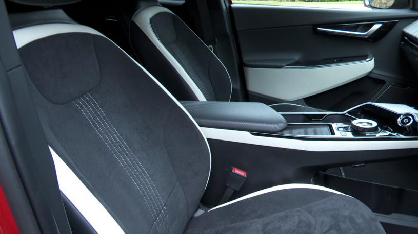 3875128 168kW Air 84kWh 5dr Auto