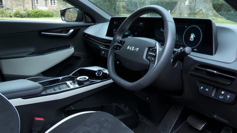 3875129 168kW GT Line 84kWh 5dr Auto