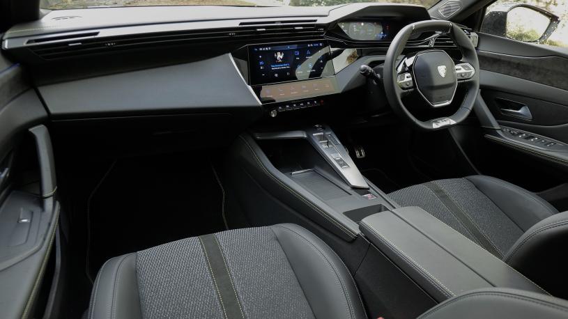 3902593 158kW Allure 58kWh 5dr Auto