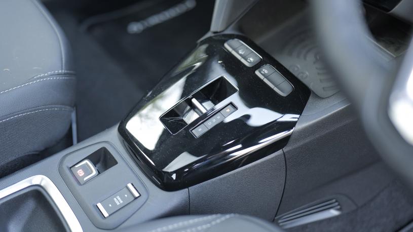 3884082 115kW Design 51kWh 5dr Auto