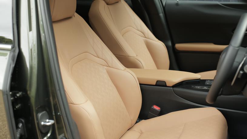 3899389 300e 150kW 72.8 kWh Urban 5dr E-CVT