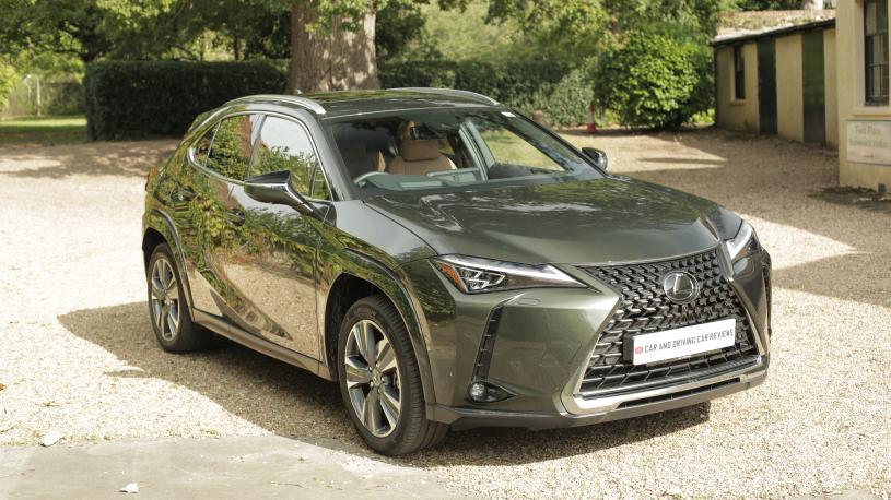 3899388 300e 150kW 72.8 kWh Takumi 5dr E-CVT