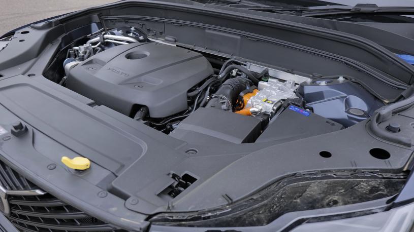 3884106 2.0 T8 PHEV Core Bright 5dr AWD Geartronic