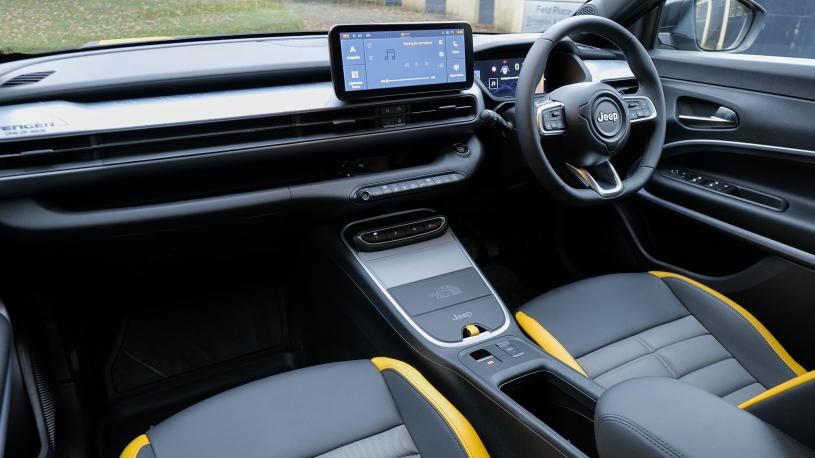 3909849 115kW e-Summit 54kWh 5dr Auto