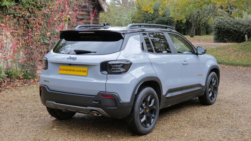 3909847 115kW e-Altitude 54kWh 5dr Auto