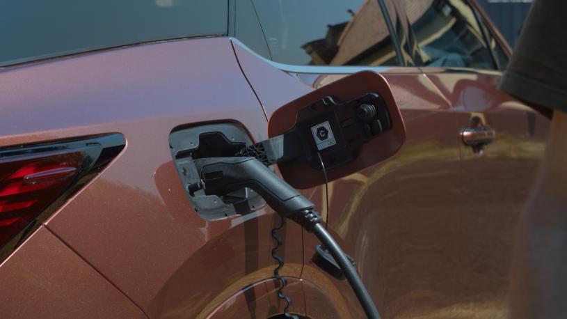 3911268 350h 2.5 Premium 5dr E-CVT [Sunroof]