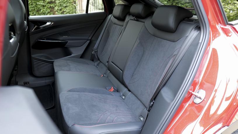 3903597 125kW Match Pure 52kWh 5dr Auto