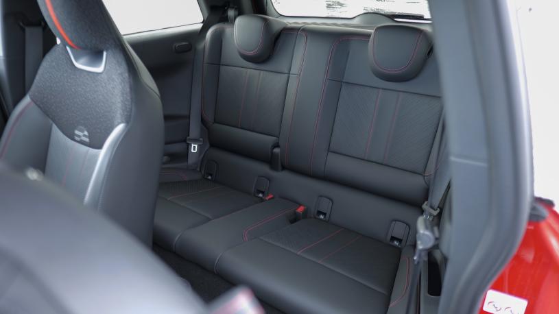 3914075 190kW John Cooper Works [Level 2] 54kWh 3dr Auto