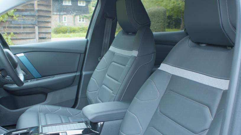 3946628 100kW Plus Standard Range 50kWh 4dr Auto