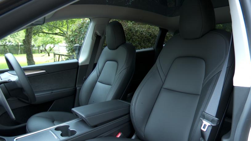 3938154 Long Range RWD 5dr Auto