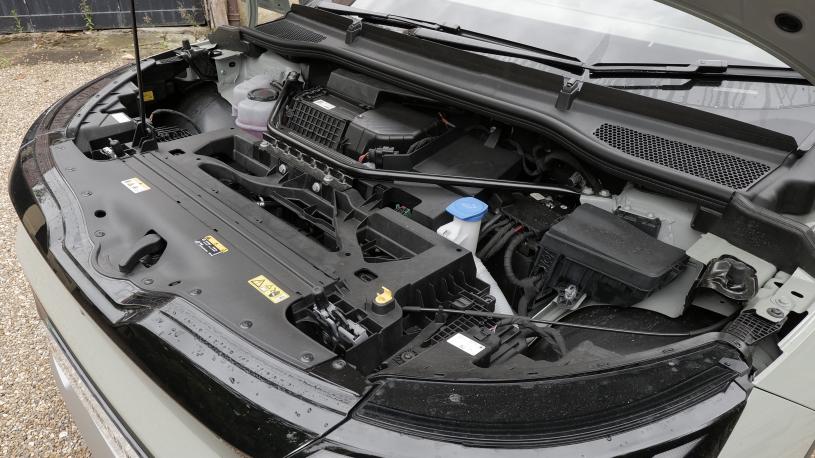 3947060 210kW 85 Edition 82kWh 5dr Auto [Suite/Maxx]