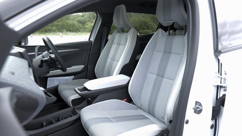 3953534 160kW Techno Esprit Alpine 87kWh Long Range 5dr AT