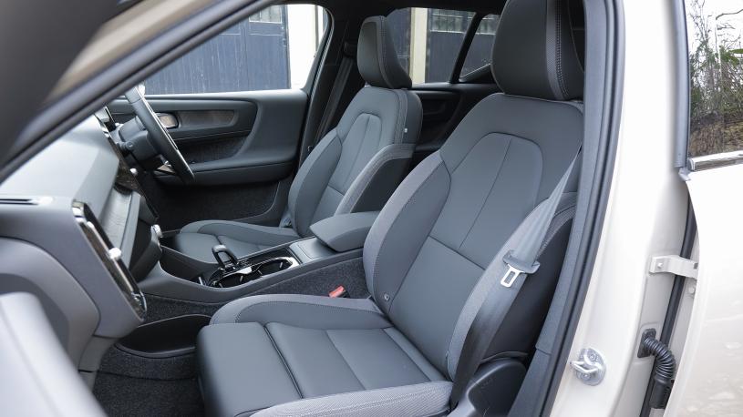 3940961 185kW Extended Range Plus 82kWh 5dr Auto