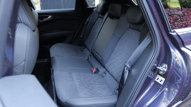 3940901 150kW 40 63kWh Sport 5dr Auto [Leather]