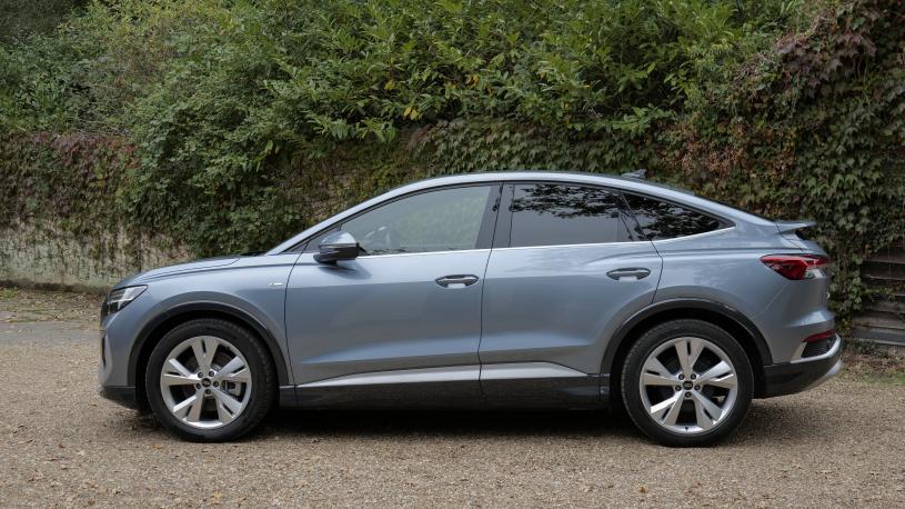 3940909 150kW 40 63kWh S Line 5dr Auto [Leather/Tech Pro]