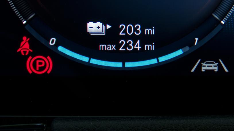 3940941 EQB 300 4M 168kW AMG Line Prem Plus 70.5kWh 5dr At