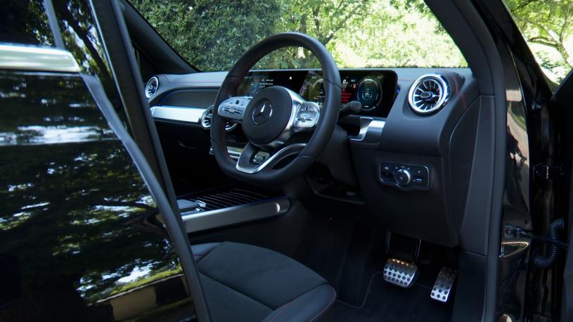 3940941 EQB 300 4M 168kW AMG Line Prem Plus 70.5kWh 5dr At