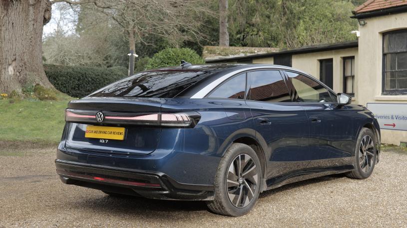 3942759 210kW Match Pro S Plus 86kWh 5dr Auto Int+Ext+ Pan