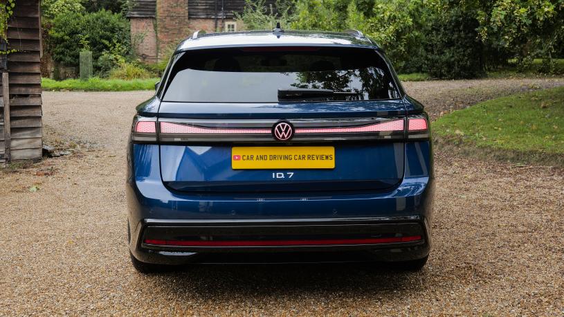 3942794 210kW Match Pro S Plus 86kWh 5dr Auto Int+Ext+ Pan