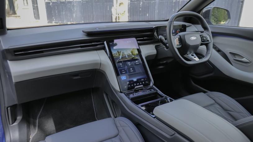 3942625 125kW Style 52kWh 5dr Auto