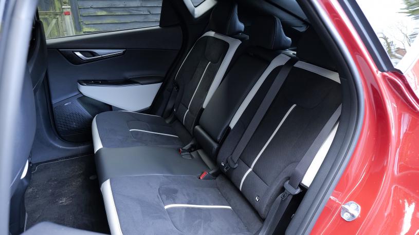 3954829 125kW Air SR 63kWh 5dr Auto