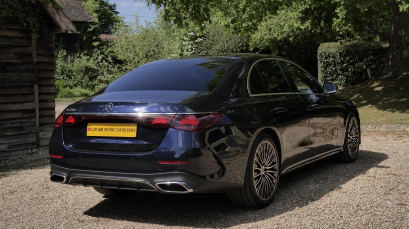 3954904 E300e Exclusive Premium Plus 4dr 9G-Tronic