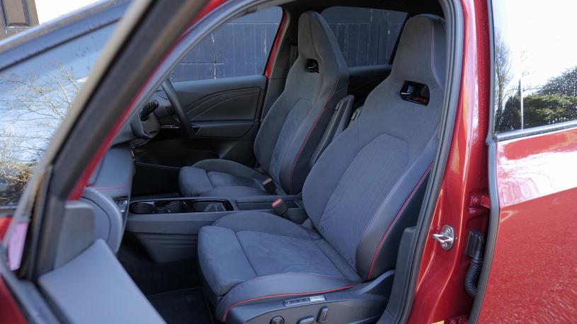 3959272 150kW Match Pro S 79kWh 5dr Auto Pan Roof/5 Seats