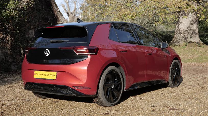 3959279 150kW Pro S 79kWh 5dr Auto [Ext/Pan Rf/5 Seats]