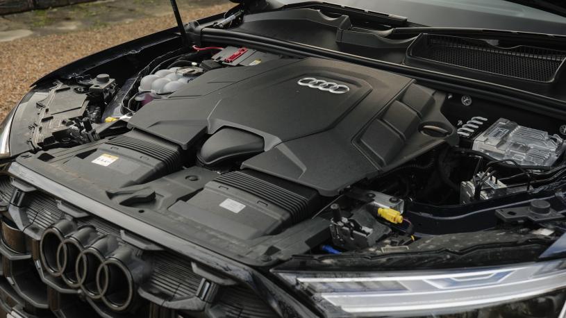 3958636 3.0 TFSI e Qtro 394 S Line 5dr Tiptronic Tech Pack