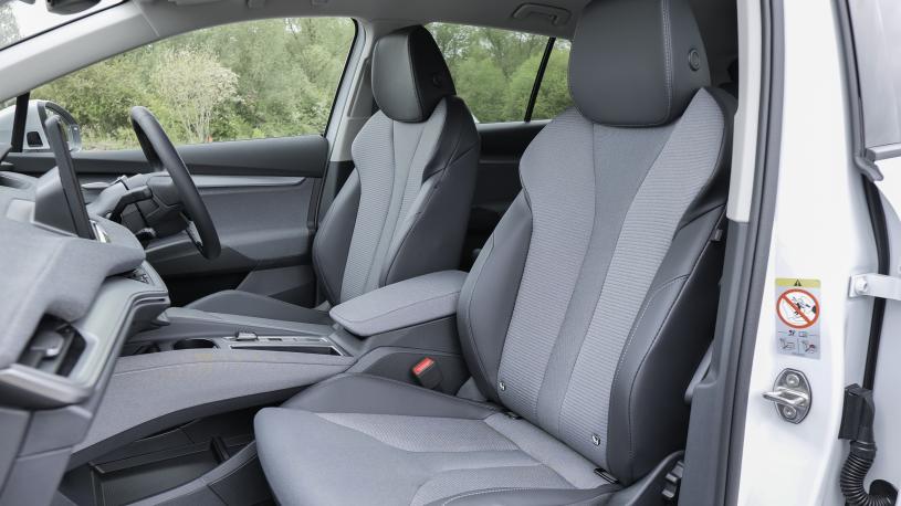 3959110 210kW 85 Sportline 82kWh 5dr Auto [Maxx]