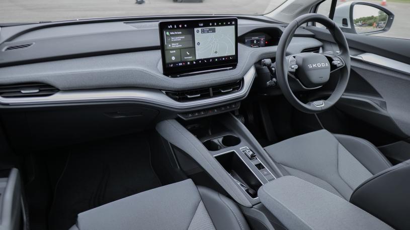 3959110 210kW 85 Sportline 82kWh 5dr Auto [Maxx]