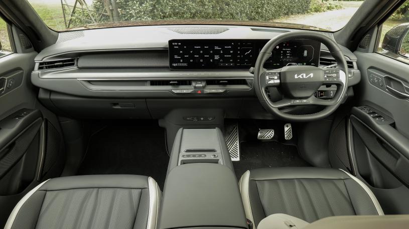 3958868 374kW GT 99.8kWh AWD 5dr [6St] Auto