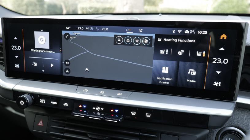 3976035 170kW Design 97kWh 5dr Auto