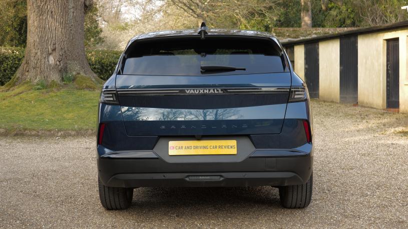 3976035 170kW Design 97kWh 5dr Auto