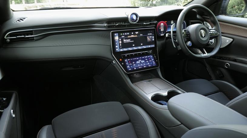 3976626 410kW Folgore Extended Range 105kWh 5dr Auto