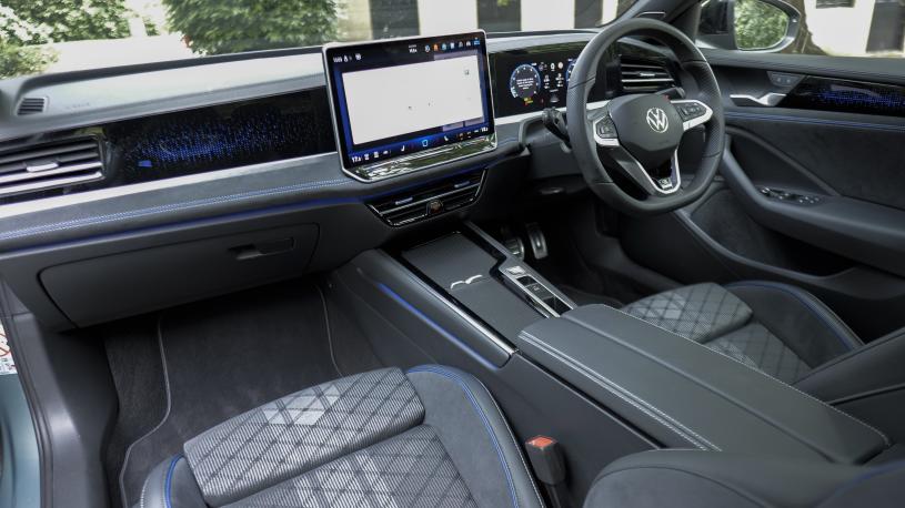 3976680 1.5 TSI eHybrid Black Edition 5dr DSG